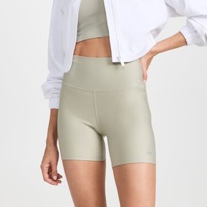 Alo Yoga Airlift Energy Bonded Shorts